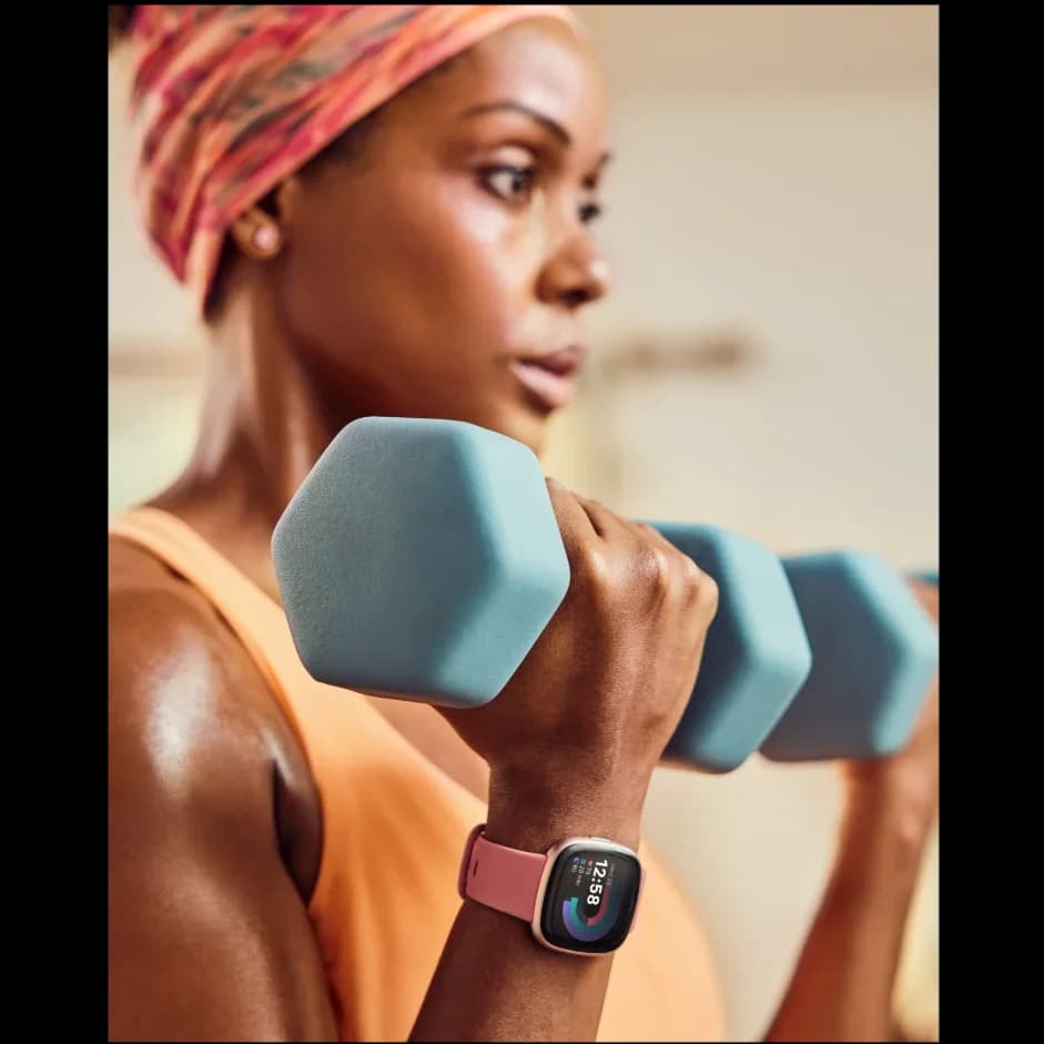 FITBIT Versa 4 Smart Watch thumbnail